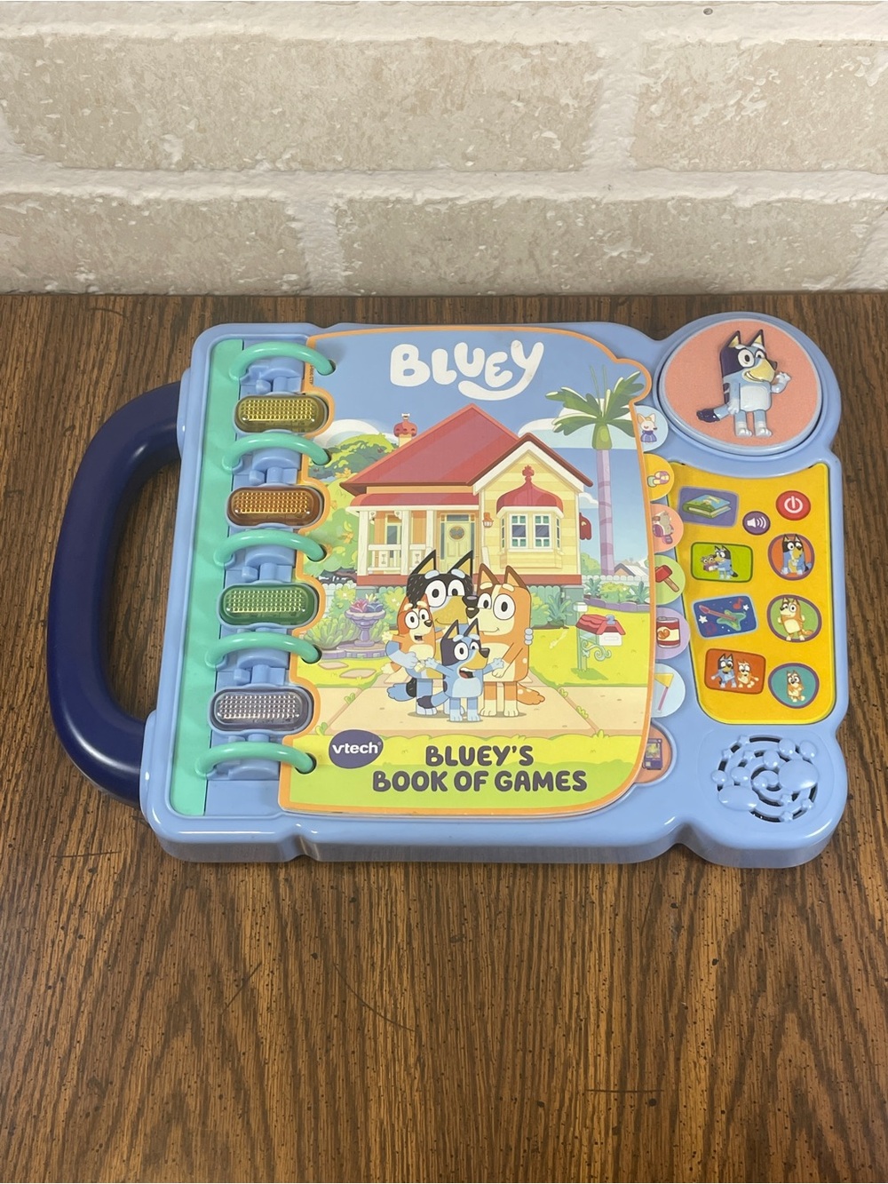 VTech Blueyโs Book of Games Interactive Pretend-Play Book for Preschoolers Used